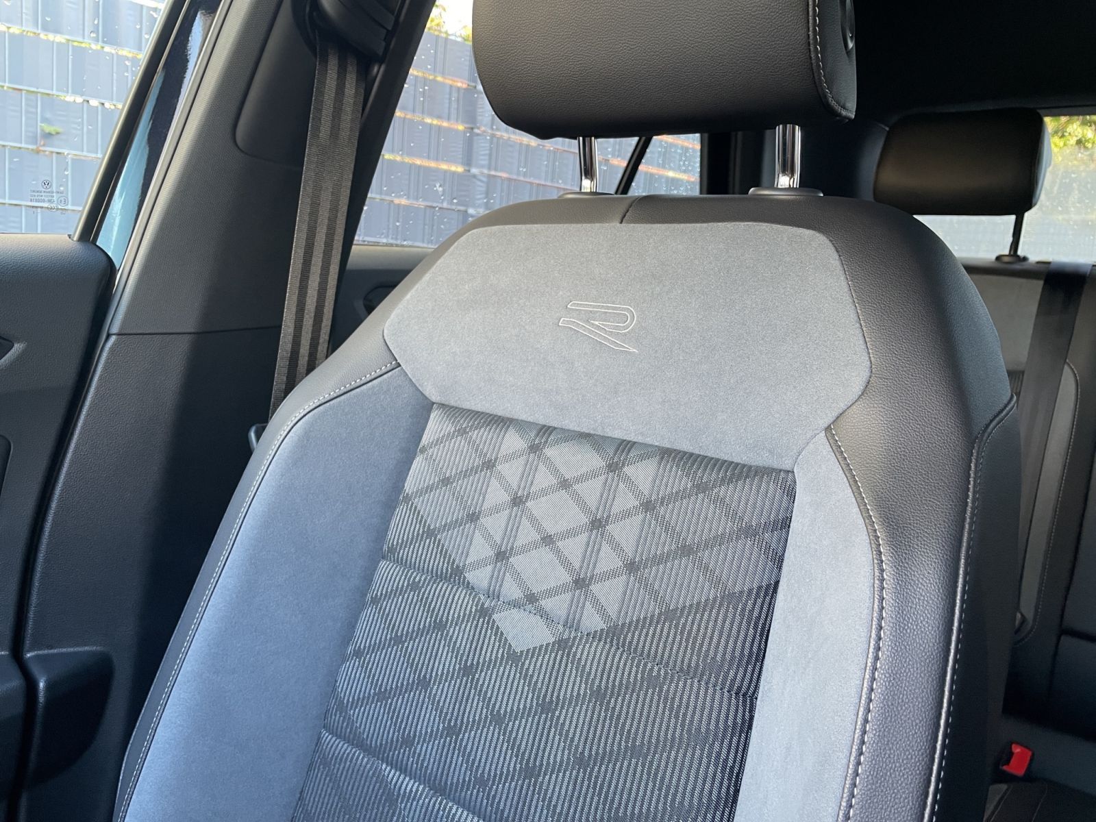 Volkswagen T-Roc - Bild 14