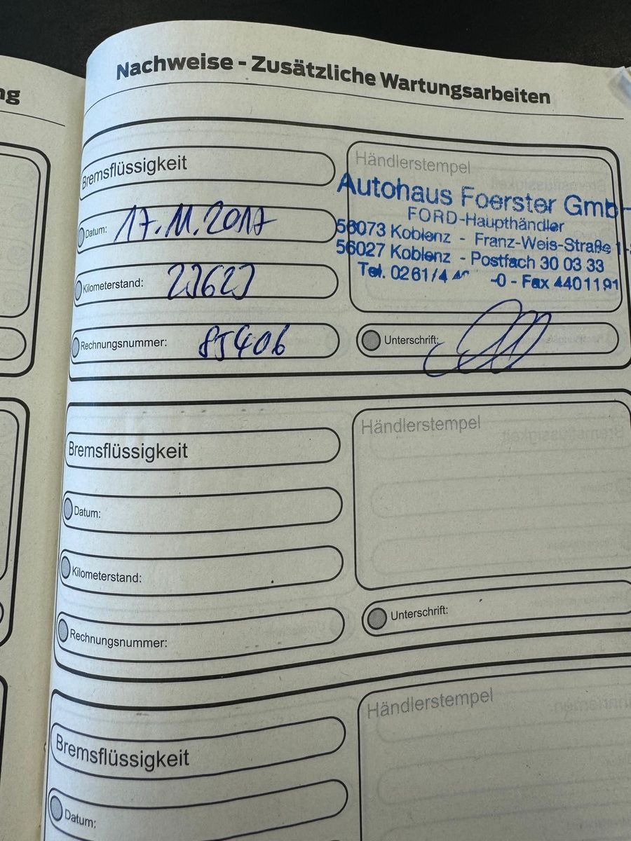 Fahrzeugabbildung Ford Tourneo Connect / KLIMA / PDC / WINTERPAKET