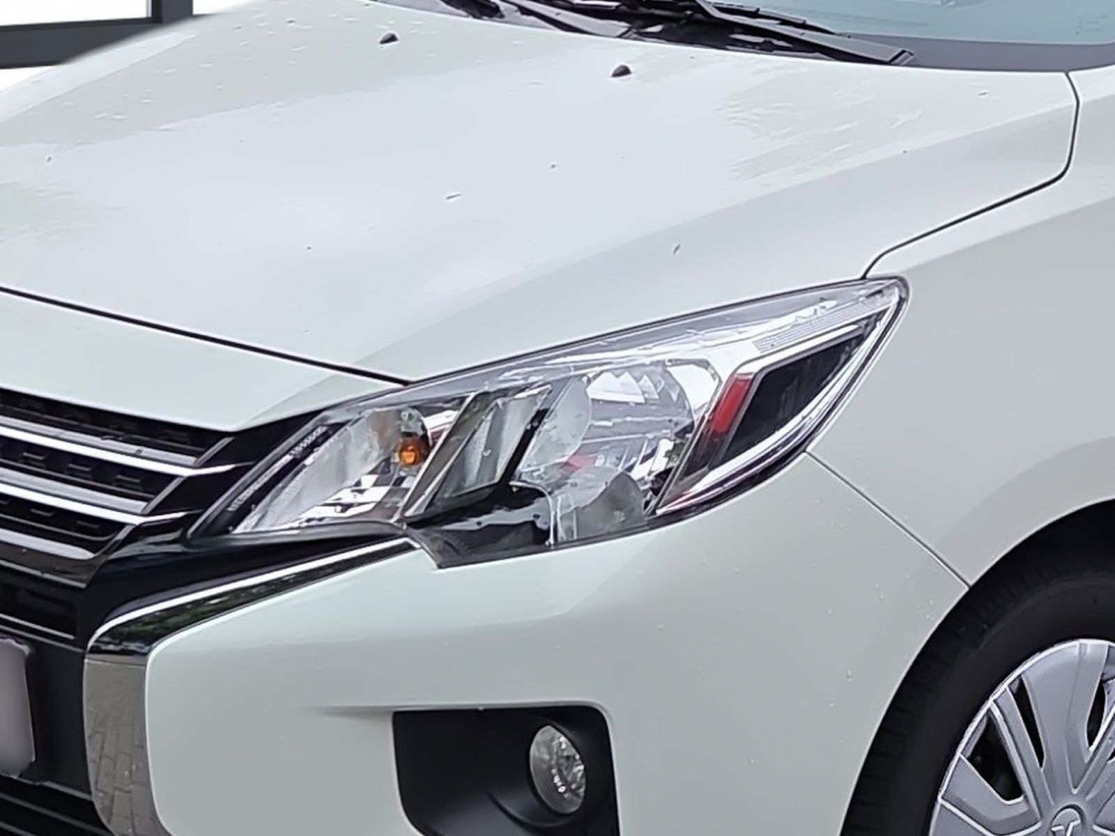 Fahrzeugabbildung Mitsubishi Space Star Select *KLIMA*DAB*AUX*BLUETOOTH*