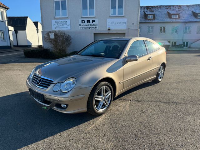 Mercedes-Benz C 200 Sportcoupe/Automatik/8Fachbereift