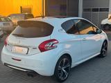 Peugeot 208 GTi PANO/NAVI/SHZ/KLIMA/PDC - Peugeot 208 in Braunschweig