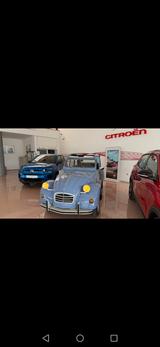 Citroën 2 CV - Citroën 2 CV mit Panoramadach