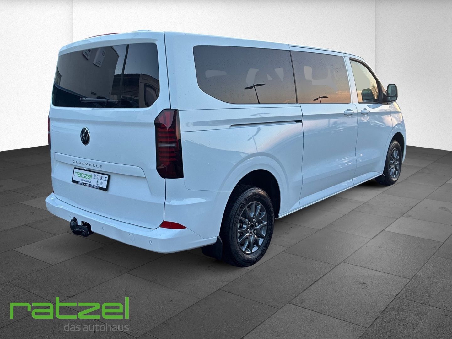 Fahrzeugabbildung Volkswagen Caravelle Life LR AHK+Digitales Cockpit+LED+ACC