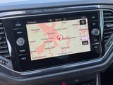Volkswagen T-Roc Sport 4Motion*Kamera*LED*AHK*Navi*ACC*2.Hd - Volkswagen T-Roc mit Benzin-Antrieb: Grau