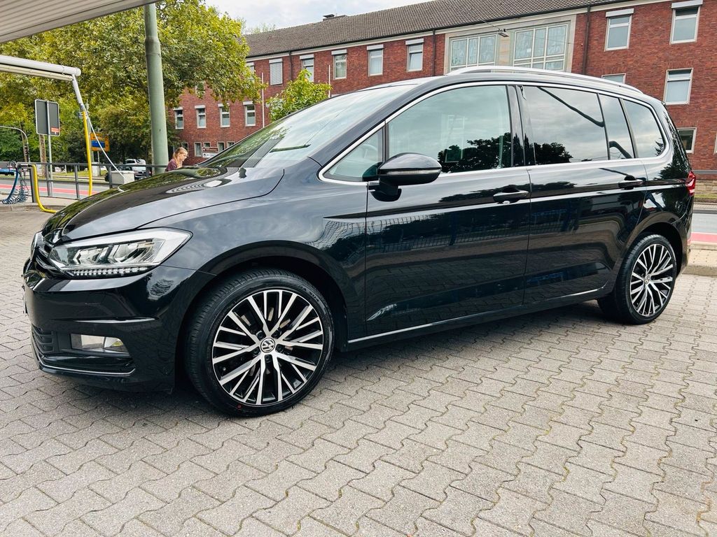 Image of Volkswagen Touran