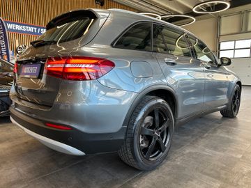 MYAUTOCENTER – Gebraucht- und Jahreswagen mit Werkstattservice in Pfaffenhofen Mercedes-Benz GLC *TÜVSERVICE NEU*TEMPO*AHK*SitzHZ*NAV*PDC*