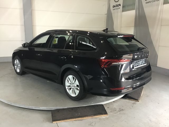 Fahrzeugabbildung Skoda Octavia Ambition 1.5 TSI Combi Navi/Tempo/SHZ
