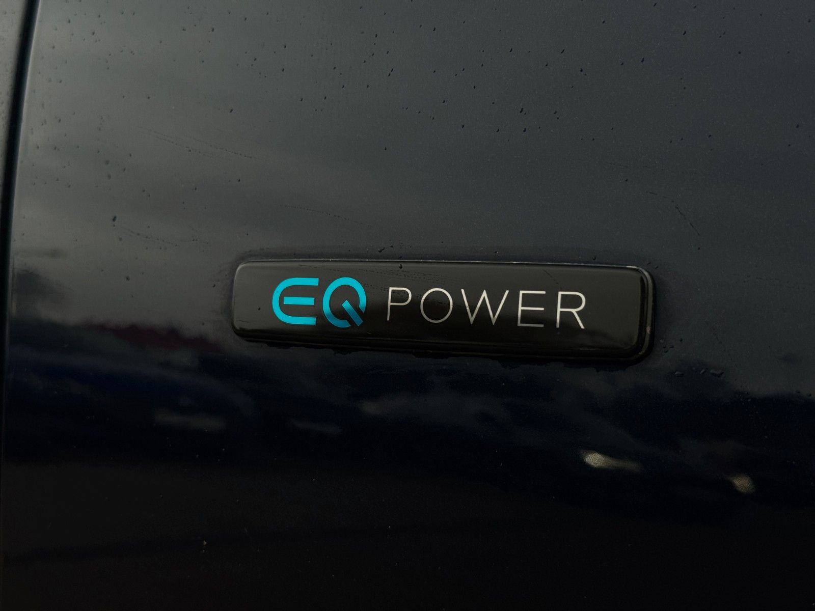 Fahrzeugabbildung Mercedes-Benz E 300de  AMG-Line/MBeam/Burmester/S-Dach