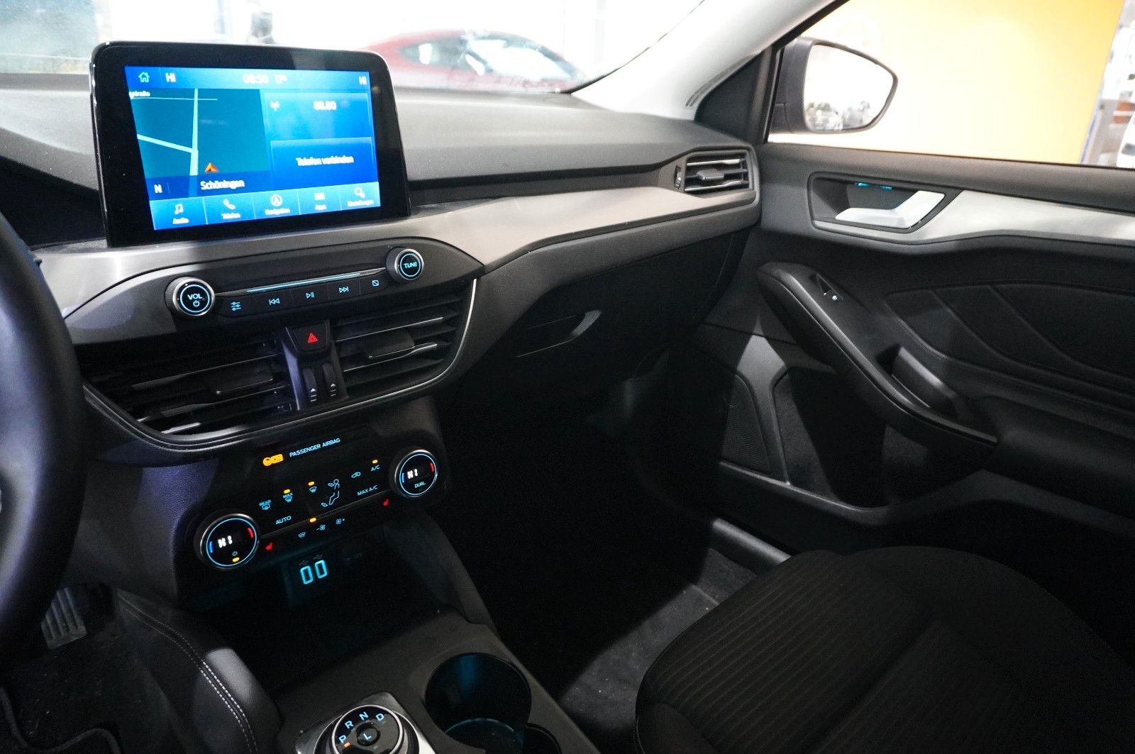 Fahrzeugabbildung Ford Focus Turnier  1.0 TITANIUM X NAVI/LED/KAMERA/SH