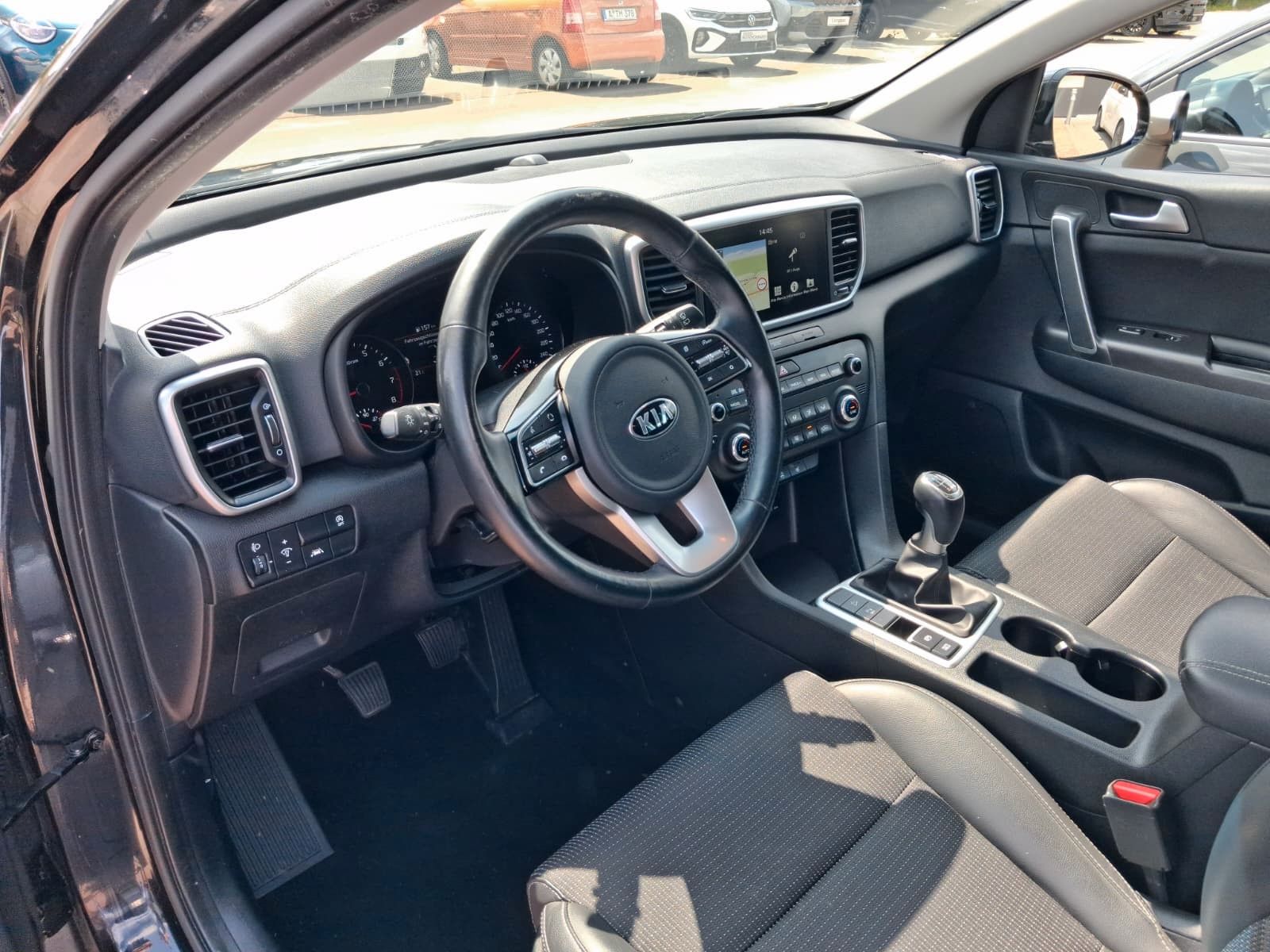 Fahrzeugabbildung Kia Sportage Spirit 2WD AHK JBL NAvi Sitzheizung