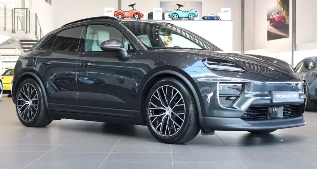 Porsche Macan Electric*AHK*PANORAMA