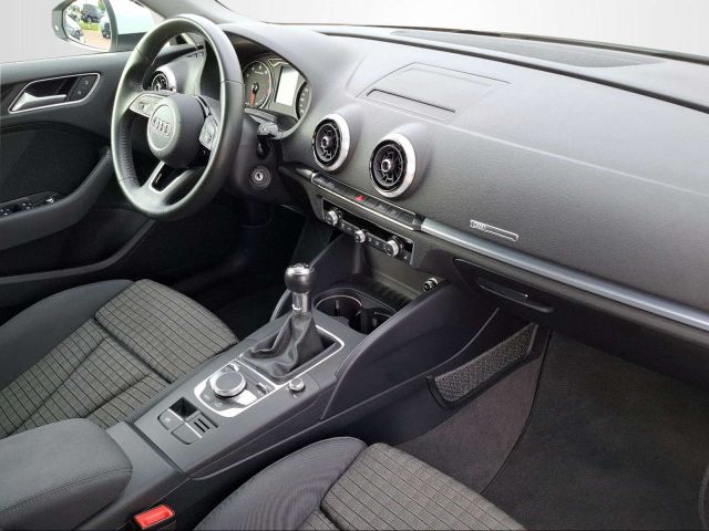 A3 SPORTBACK 35 TFSI SPORT LED+DAB+NAVI+AZV+PDC