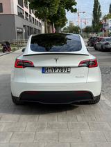 Tesla Model Y Performance AHK inkl. Winterreifen - Tesla Model Y in München