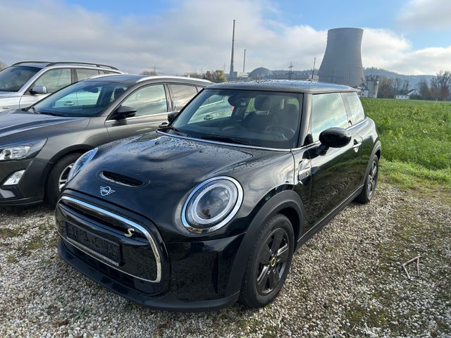 MINI COOPER SE Essential Trim, NAVI, Szhzng, 1.Hand