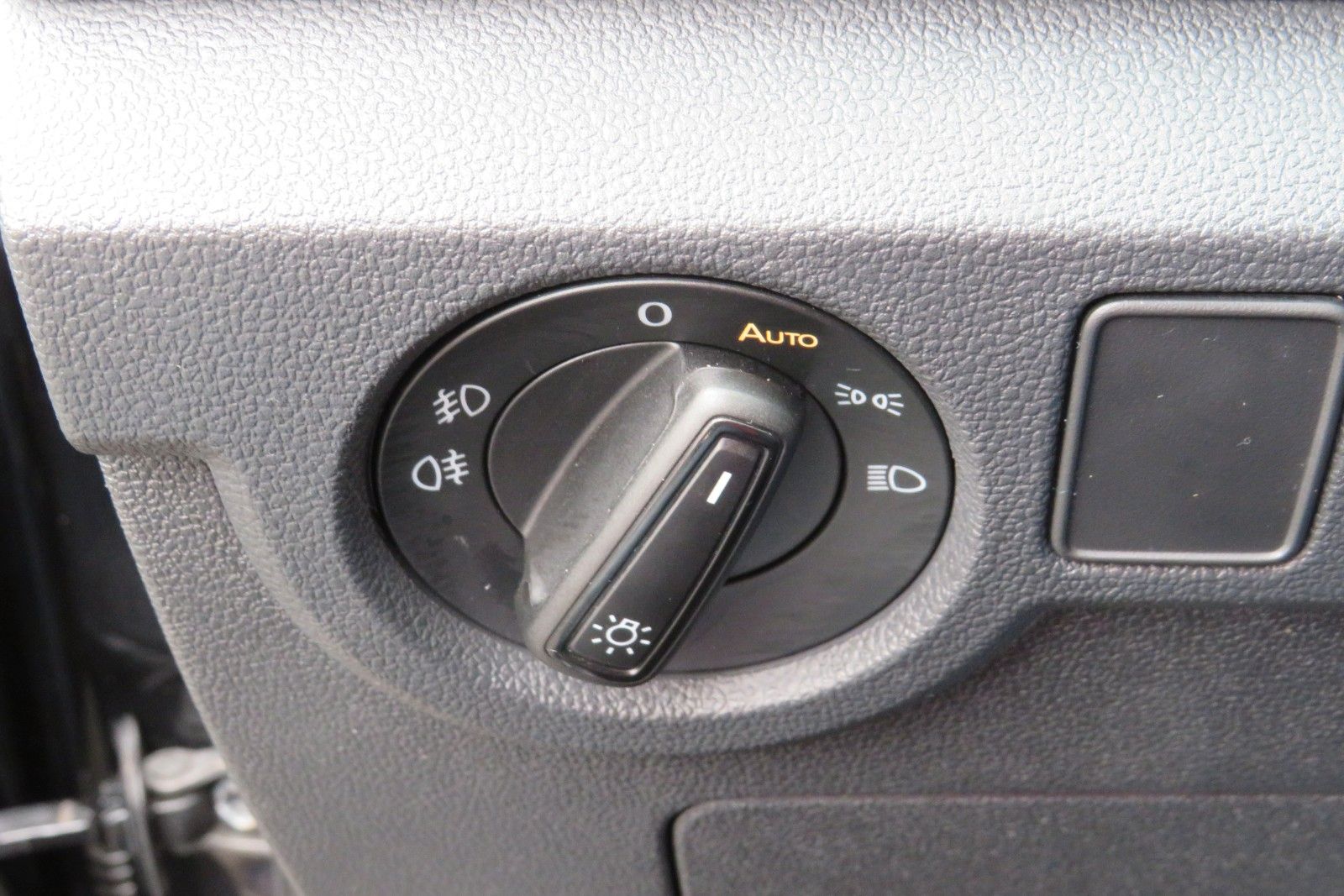Fahrzeugabbildung Volkswagen T-CROSSLife LED SPORTP. SITZH. NAVI APP "AKTIONS