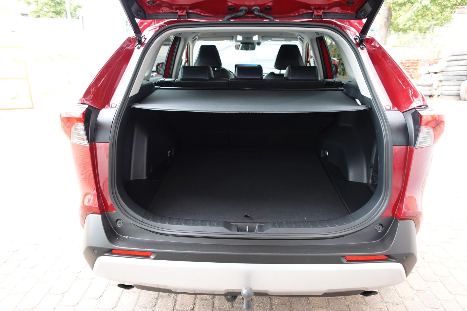 Toyota RAV 4 2.5 Hybrid Lounge Allrad 5J Garantie