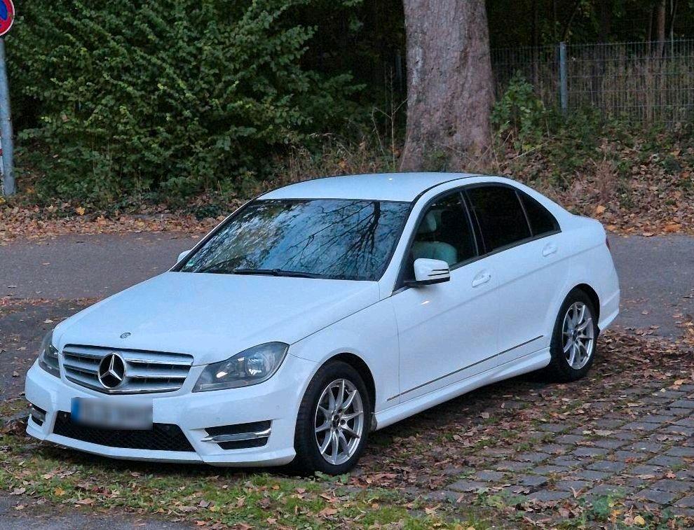 Mercedes-Benz C 220