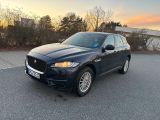 Jaguar F-Pace 20d AWD Pure Automatik Pure - Jaguar F-Pace: Pure