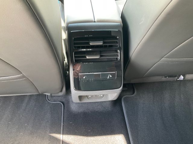 Volkswagen ID.7 Pro 77 kWh KLIMA LED NAVI ALU foto 12