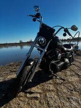 Harley-Davidson Street Bob - HARLEY-DAVIDSON 2012 STREET BOB