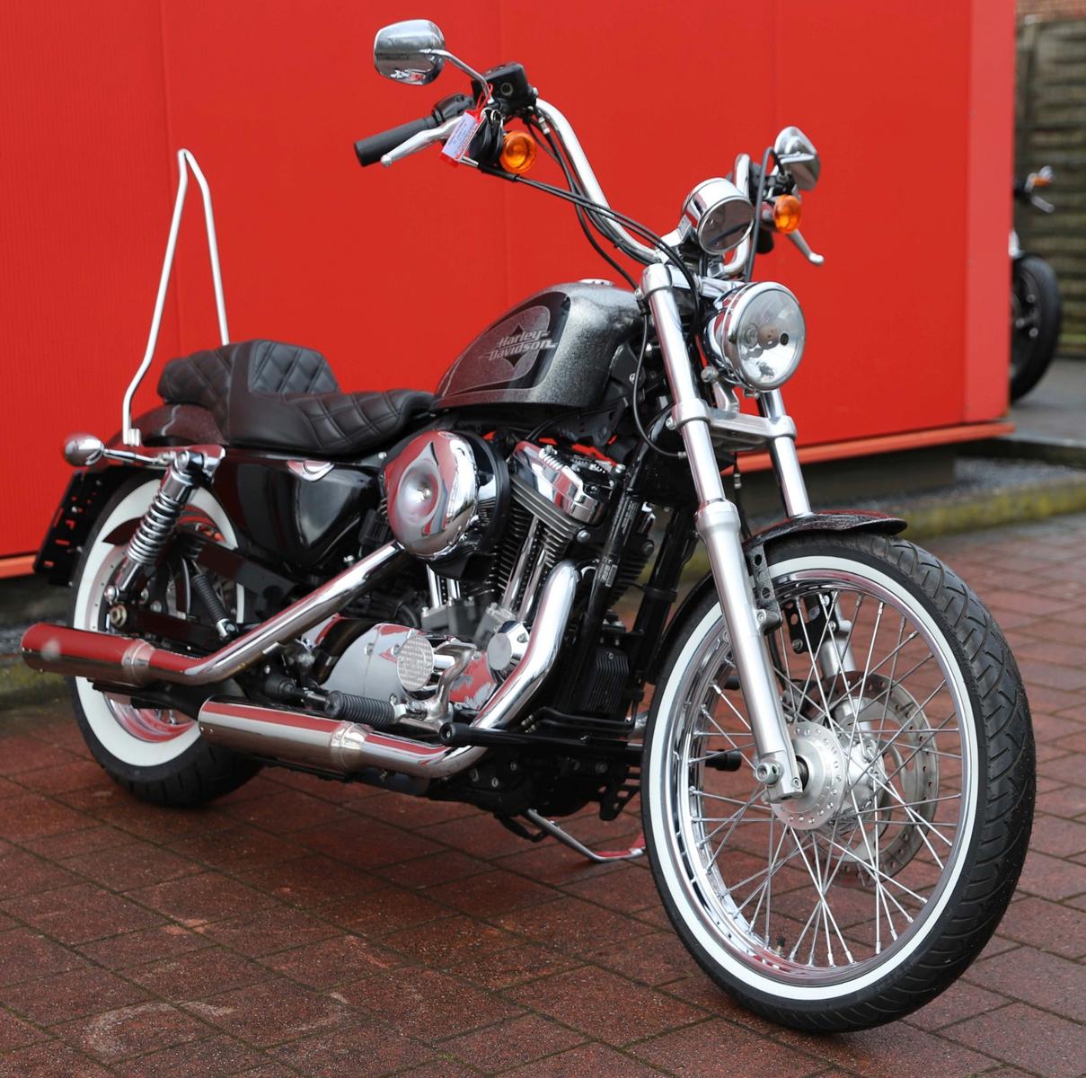 Harley-Davidson XL 1200V Seventy Two 72 ABS 5HD1 erst 9502 km
