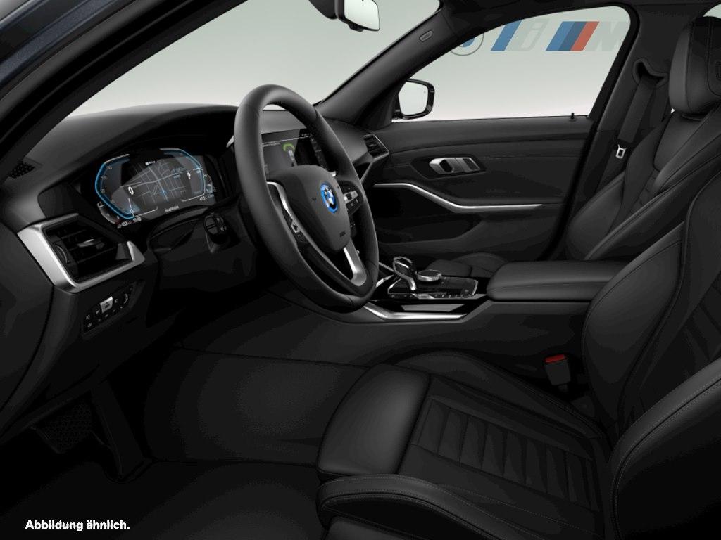 BMW 320e Sport Line/SHZ/LM