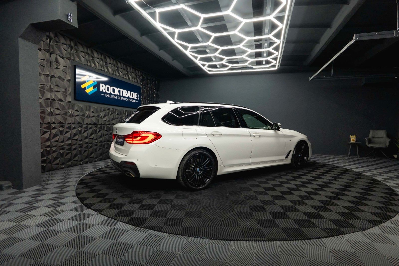 Fahrzeugabbildung BMW 540d xDrive M Sport Shadow | ACC | Pano | LED