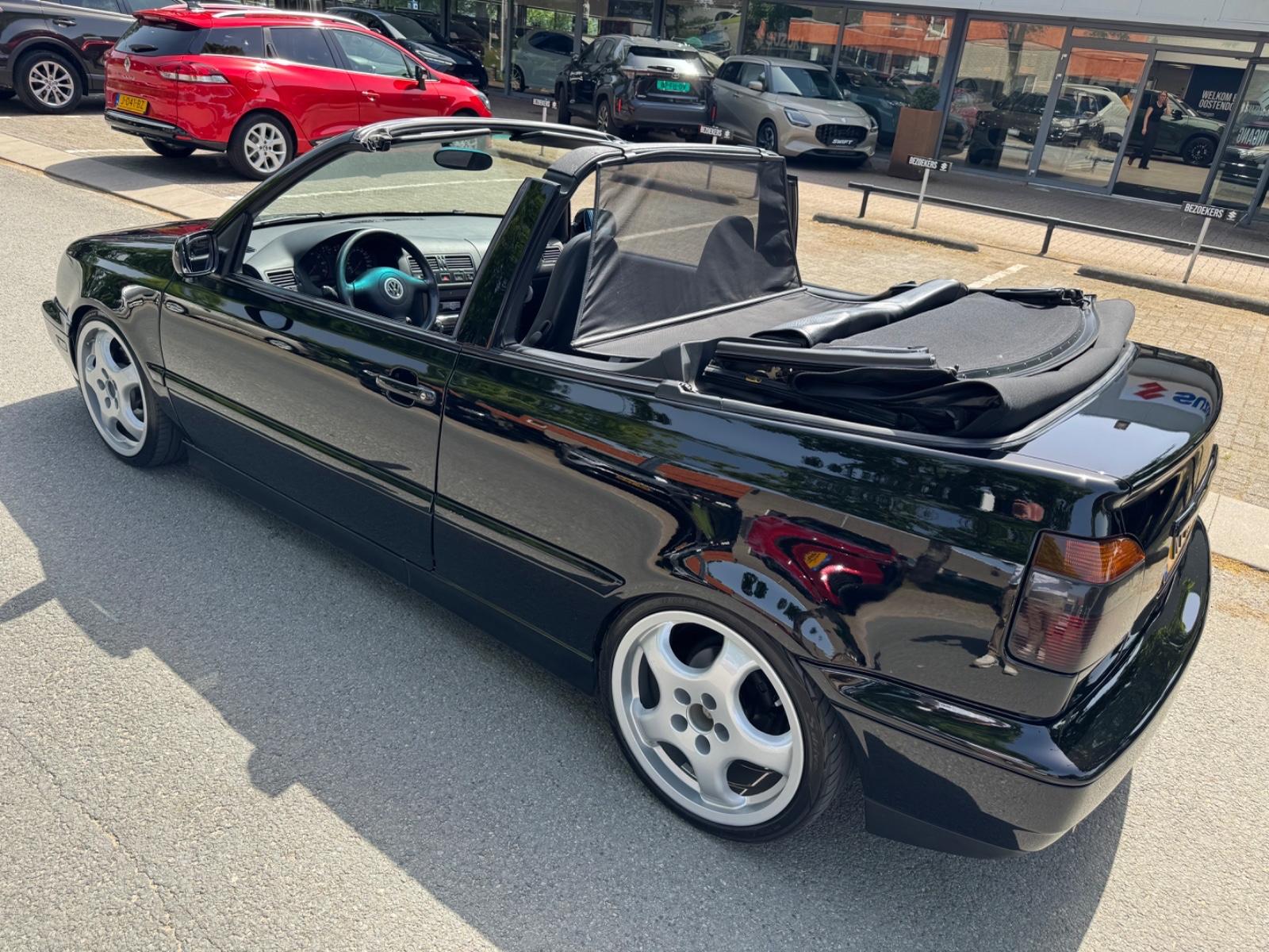 VOLKSWAGEN GOLF - VR5 CABRIOLET - 2.3 170 CV - BVM - VOLANT EN CUIR