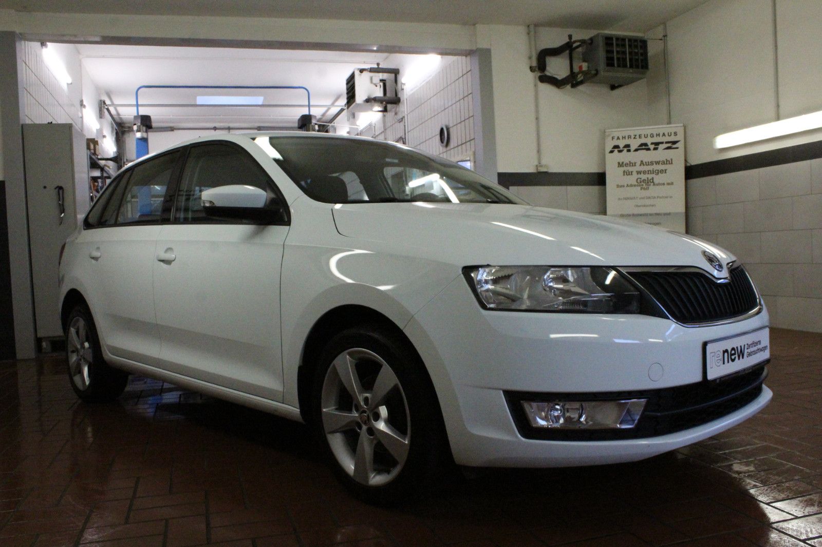 Fahrzeugabbildung SKODA Rapid 1.2 TSI Cool Edition Spaceback Allwetterre