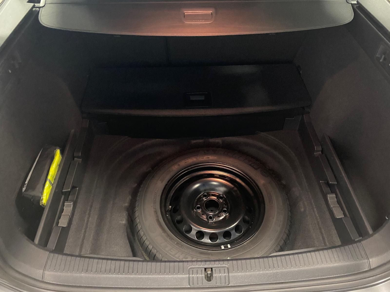 Fahrzeugabbildung Volkswagen Golf Variant 1.0 TSI Trendline BMT+KLIMA+PDC+LED