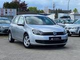 Volkswagen Golf VI Trendline 1.6 KLIMA PDC SHZ SPORT - Volkswagen Golf mit Benzin-Antrieb: Kleinwagen, 1.6