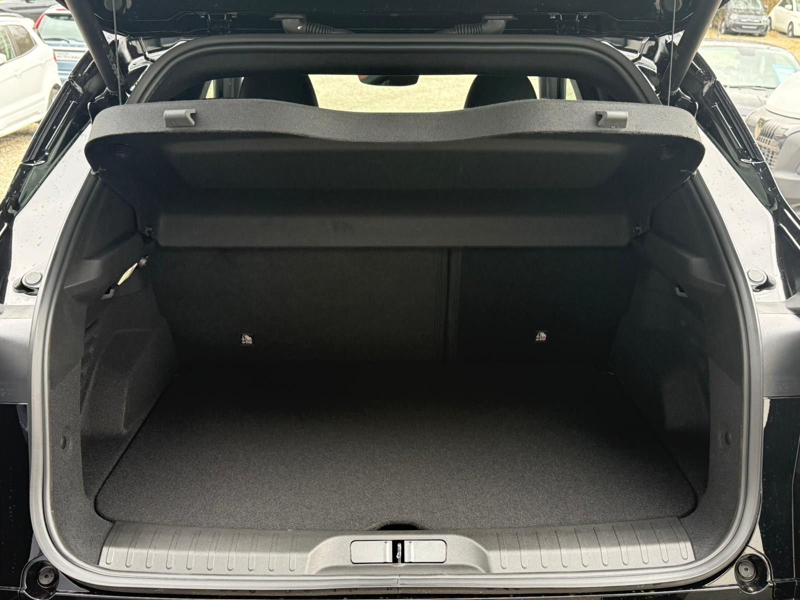 Fahrzeugabbildung Alfa Romeo Junior Ibrida 1.2 VGT 48V-Hybrid 107 kW Ti