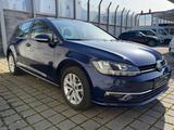 Volkswagen Golf VII Lim. Comfortline Pano Navi Massage - mit Benzin-Antrieb: Alcantara, Sitzheizung, Kleinwagen