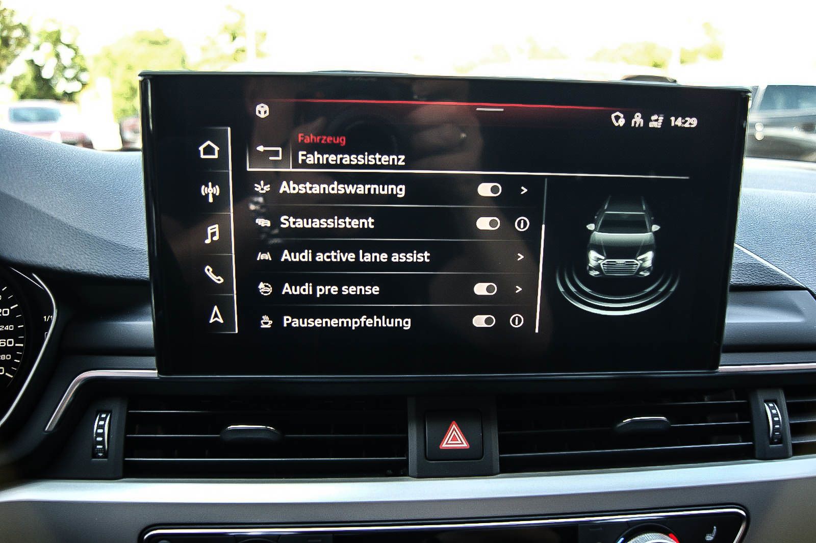 Fahrzeugabbildung Audi A4 Avant 45 TDI quattro S line PANORAMA KAMERA L