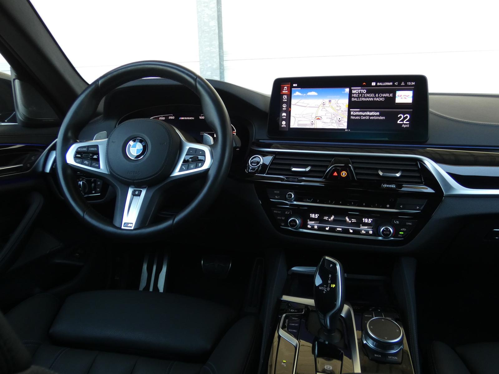 BMW M550i xDrive Limousine M Sport Navi+Kamera+ACC
