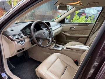 Mercedes E 200 - 9
