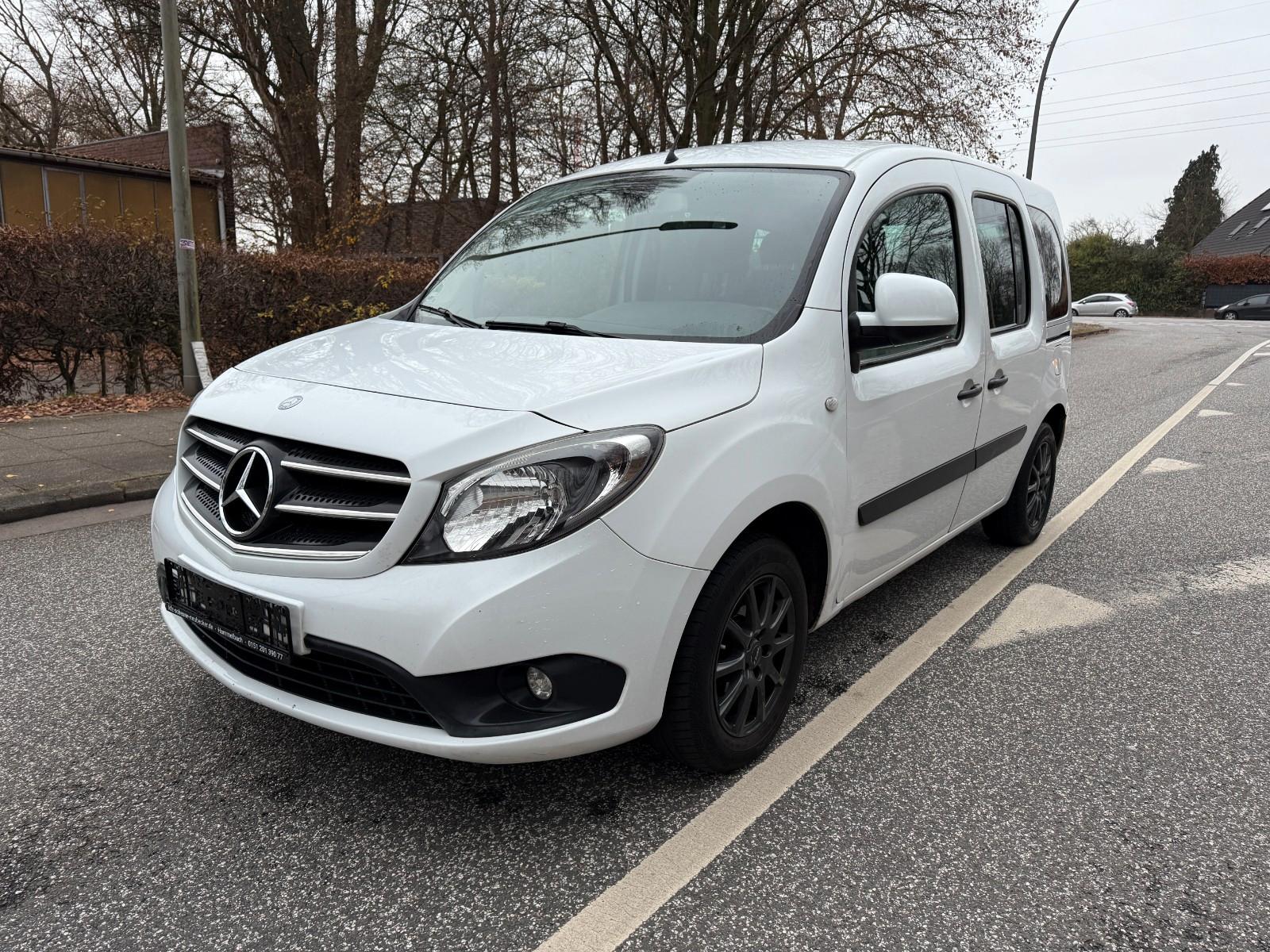 Mercedes-Benz Citan-Klimaauto-Kamera-Rollstuhlrampe
