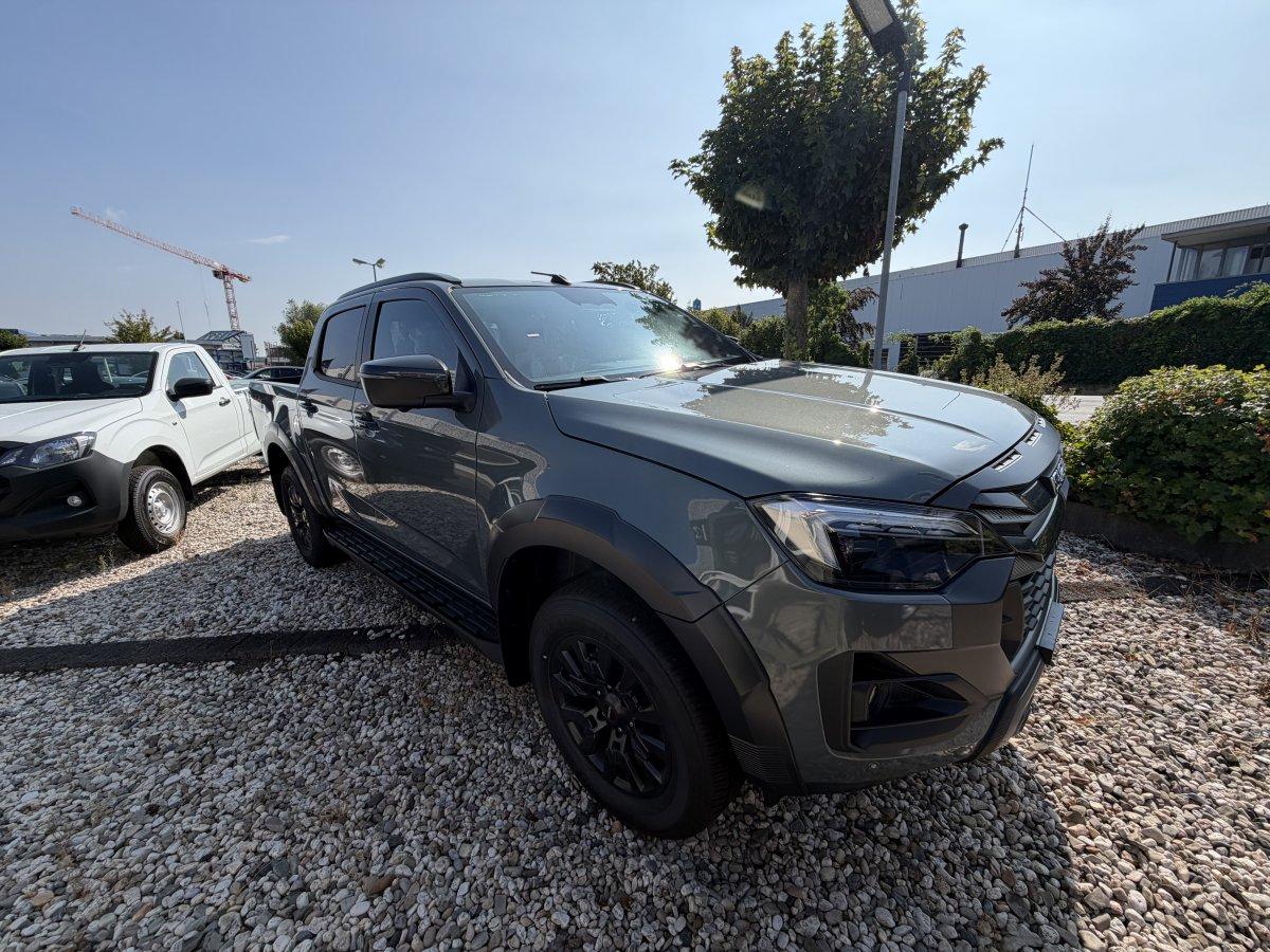 Isuzu D-Max 2.2 D DOUBLE CAB V-CROSS 4WD AT MY26 DMS