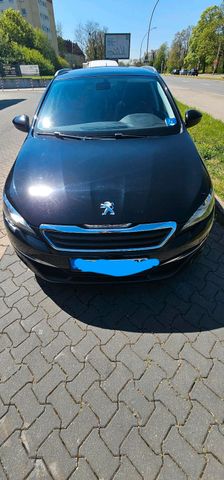 PEUGEOT e-308