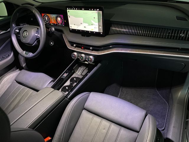 Superb IV Combi L&K 2.0 TDI DSG NAVI+LEDER