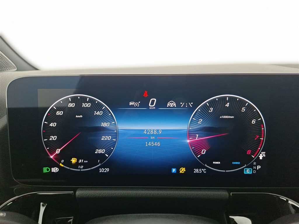 Mercedes-Benz GLA 180 Prgressive Line Advanced DCT Standhz foto 10
