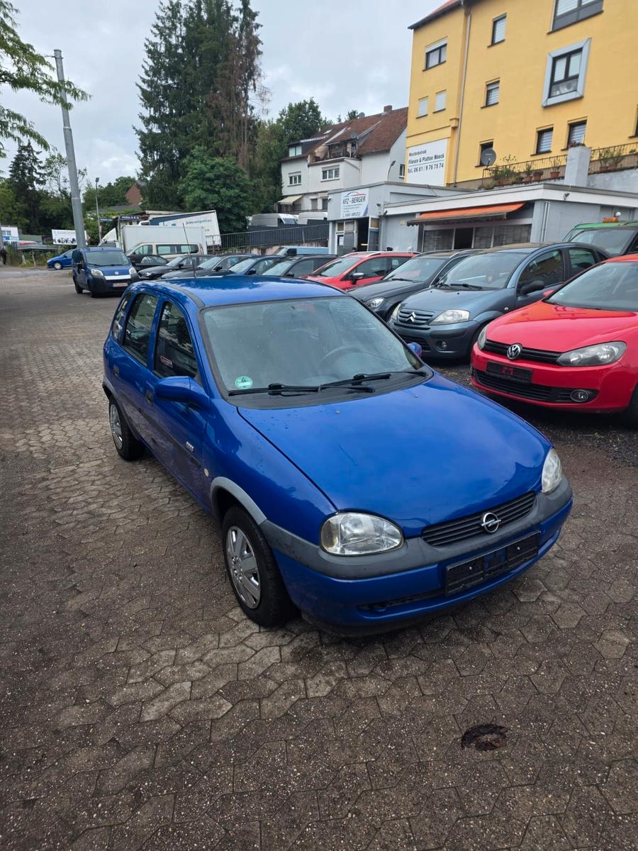 Opel Corsa 1.2 16V Edition 2000