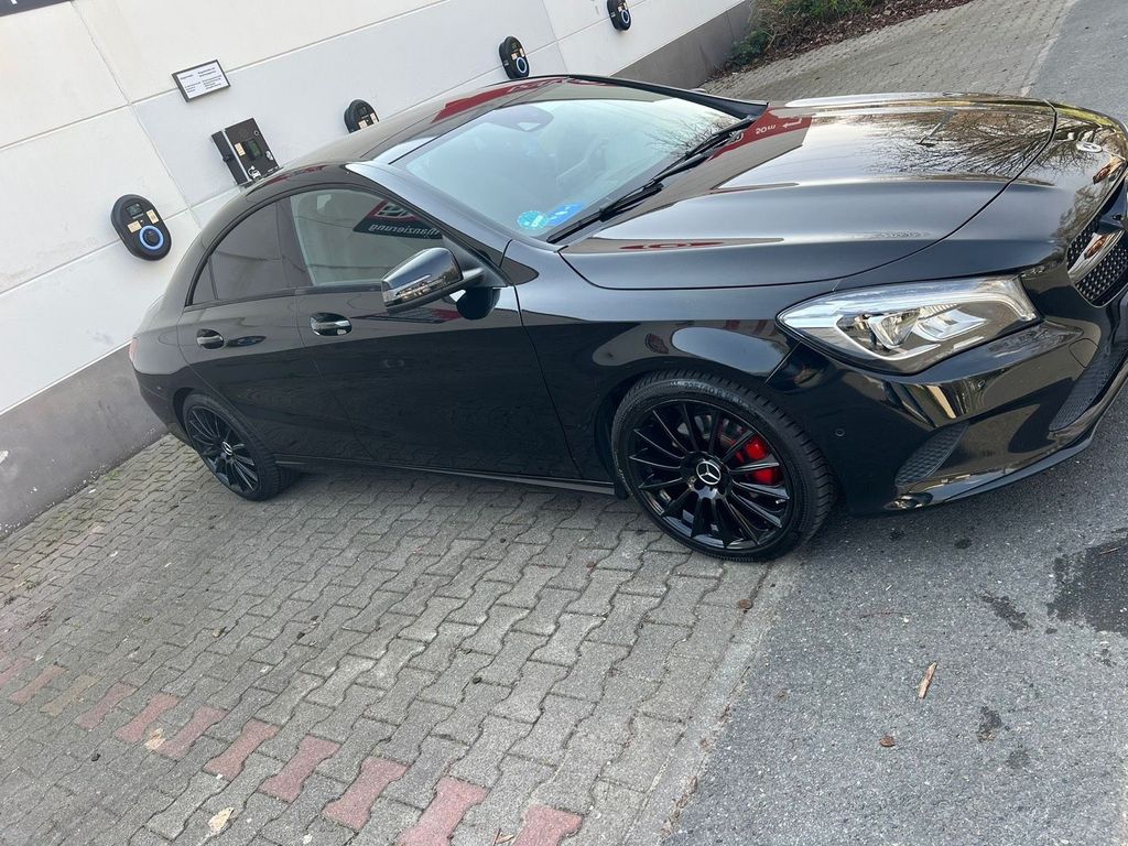 Image of Mercedes-Benz CLA 180