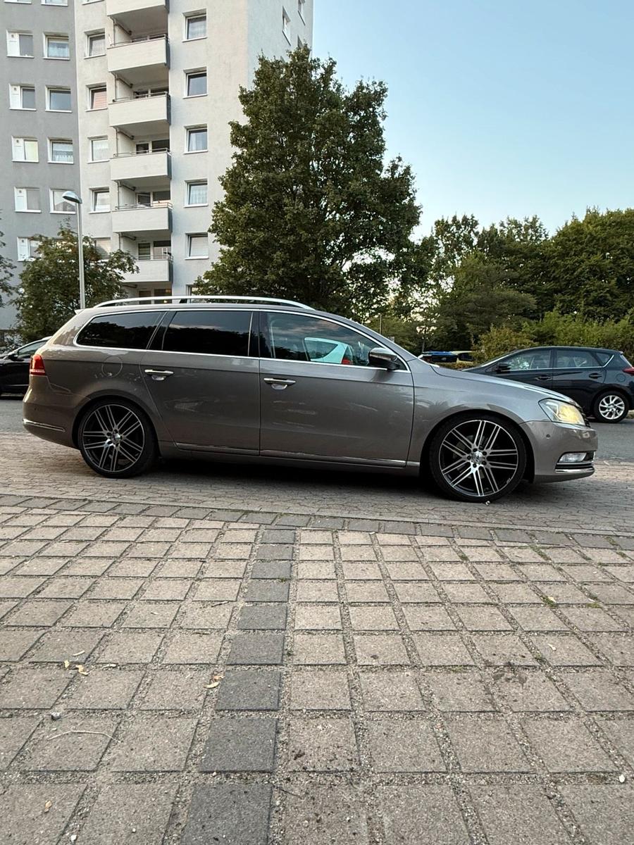 Volkswagen Passat, 2011