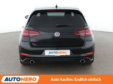Volkswagen Golf - 5