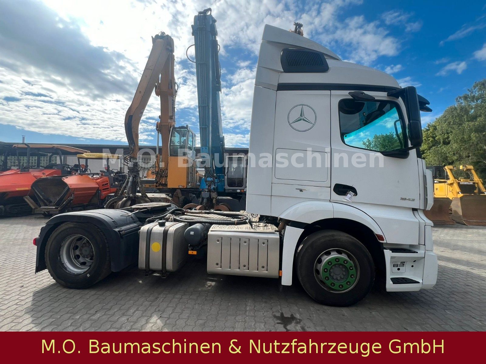 Fahrzeugabbildung Mercedes-Benz Actros 1843 / Euro 6 / AC/ Kipphydr.