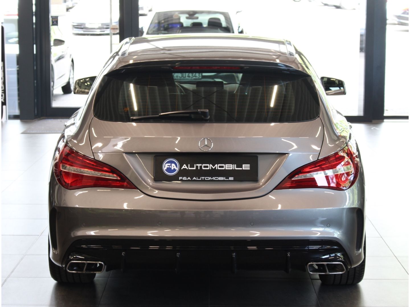 Fahrzeugabbildung Mercedes-Benz CLA 45 AMG Shooting Brake 4Matic 2.Hand*LED*TOP