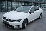 Volkswagen Passat Plug in Hyb. StHei, SitHei, Pano,Cam, ACC - VW Passat Gebrauchtwagen in Dortmund