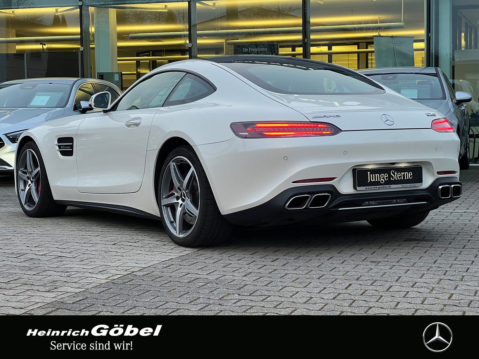 Fahrzeugabbildung Mercedes-Benz Mercedes-AMG GT S DISTRONIC NAVI LED BURMESTER