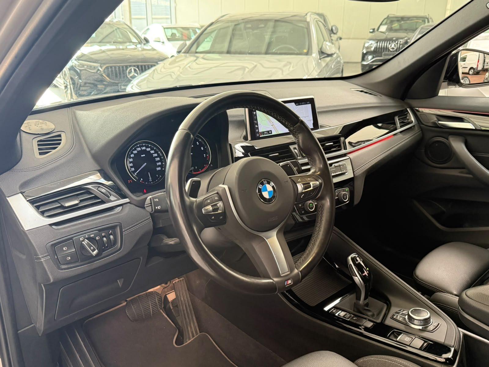 BMW X1 sDrive20i Sport Line AHK+KAMERA+ACC+PDC+NAVI, миниатюра 9